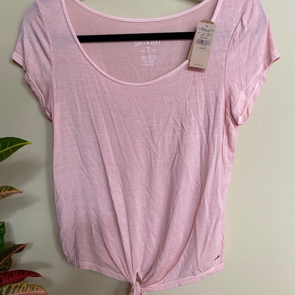 American Eagle Outfitters Tops - AEO T - Shirt